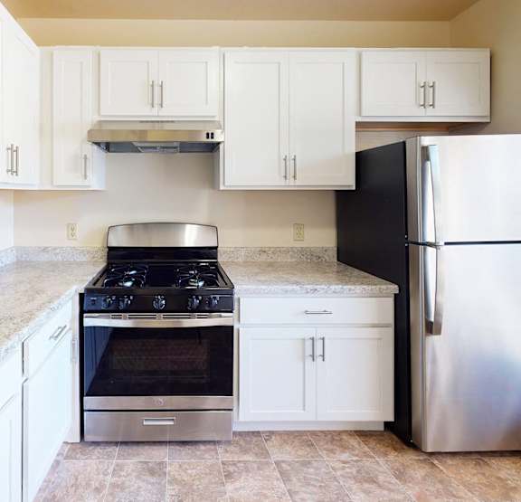 Upgraded kitchen at Mount Royal Townhomes, Michigan