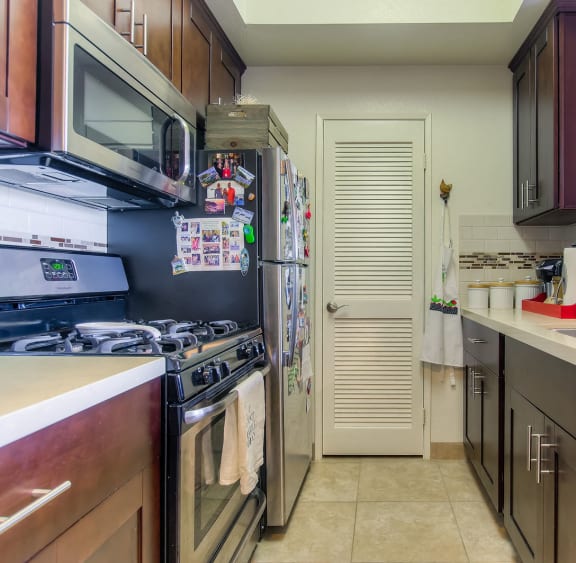 Well Organised Kitchen at Hollywood Vista, Hollywood, CA