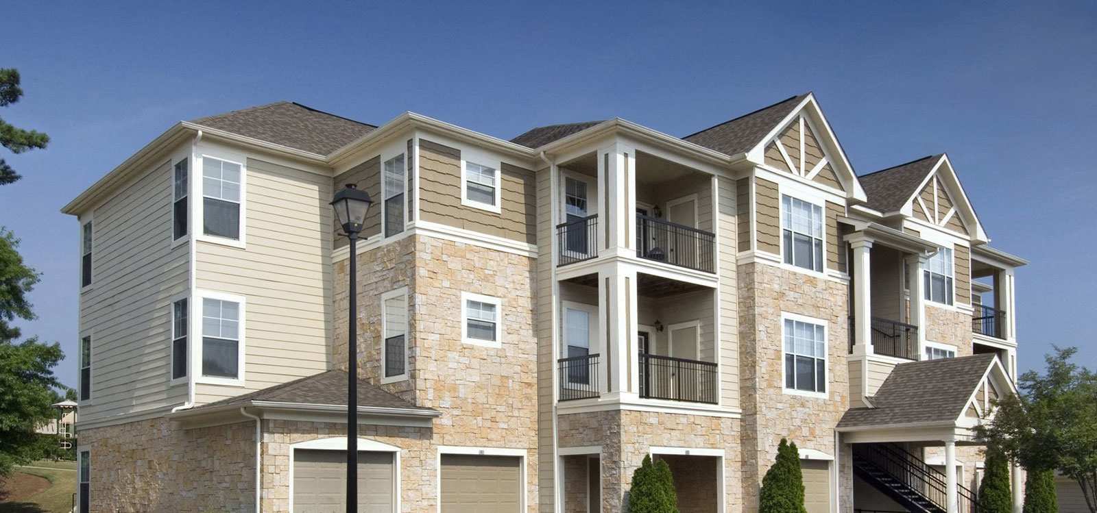 The Ascent at Windward Apartments 2 of 12