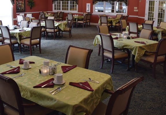 Elegant Dining Tables at Spring Arbor of Apex in Apex, NC