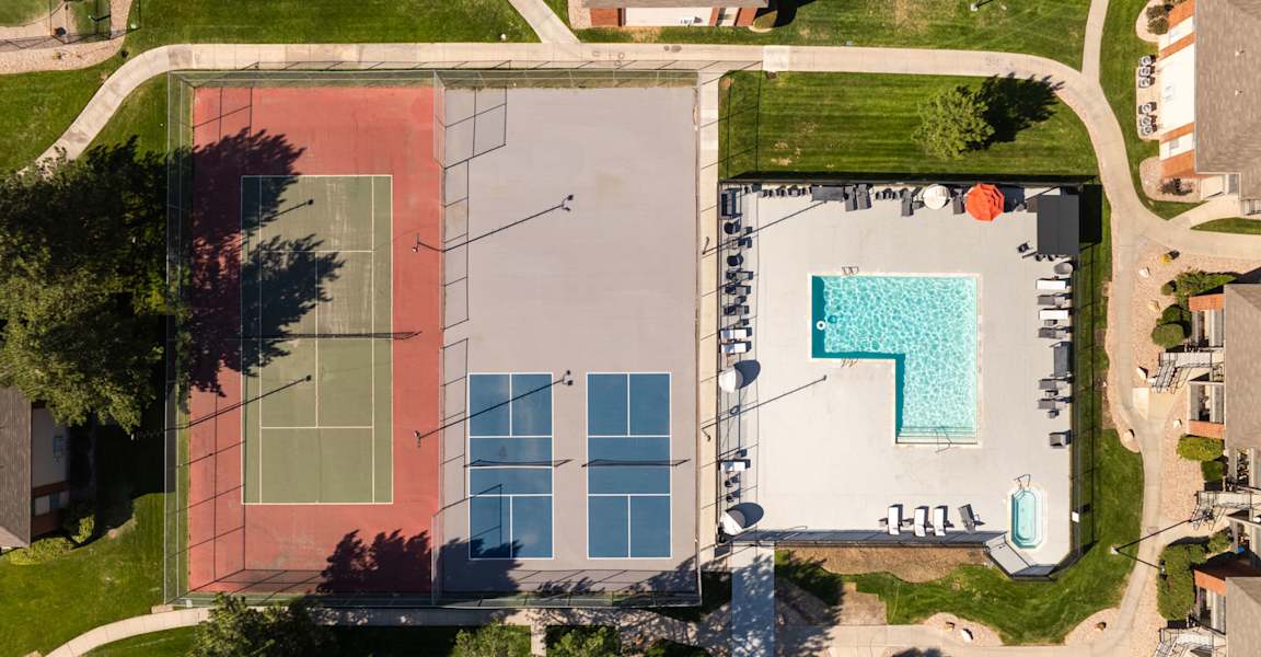 Pool at Eight20 Apartments (6 of 8)