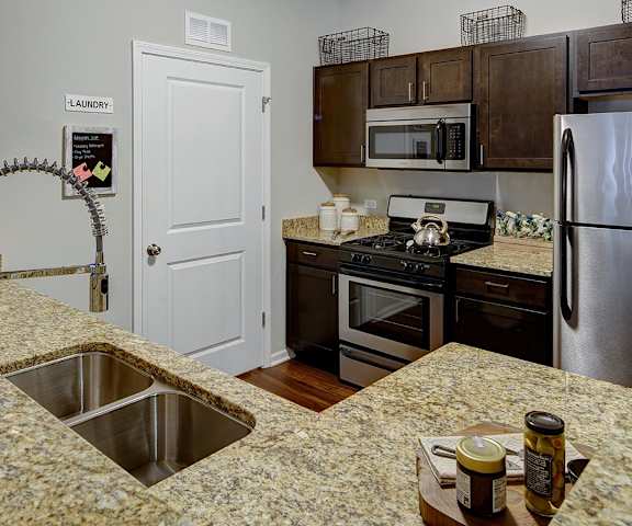 Modern Kitchen at Algonquin Square in Chicago, IL