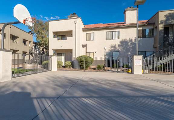 Villas at Montebella outside view with free to use basketballcourt