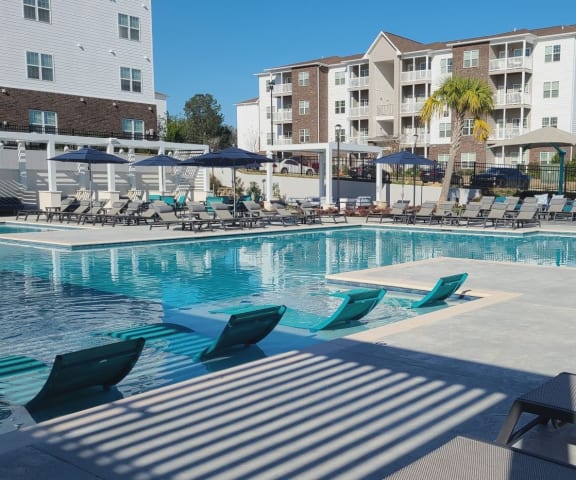 Large Luxury Pool Deck at The Met Apartment Homes, Hattiesburg, Mississippi, 39402