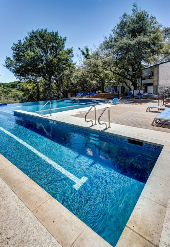Retreat at Barton Creek Apartments Fitness Center Cardio Equipment