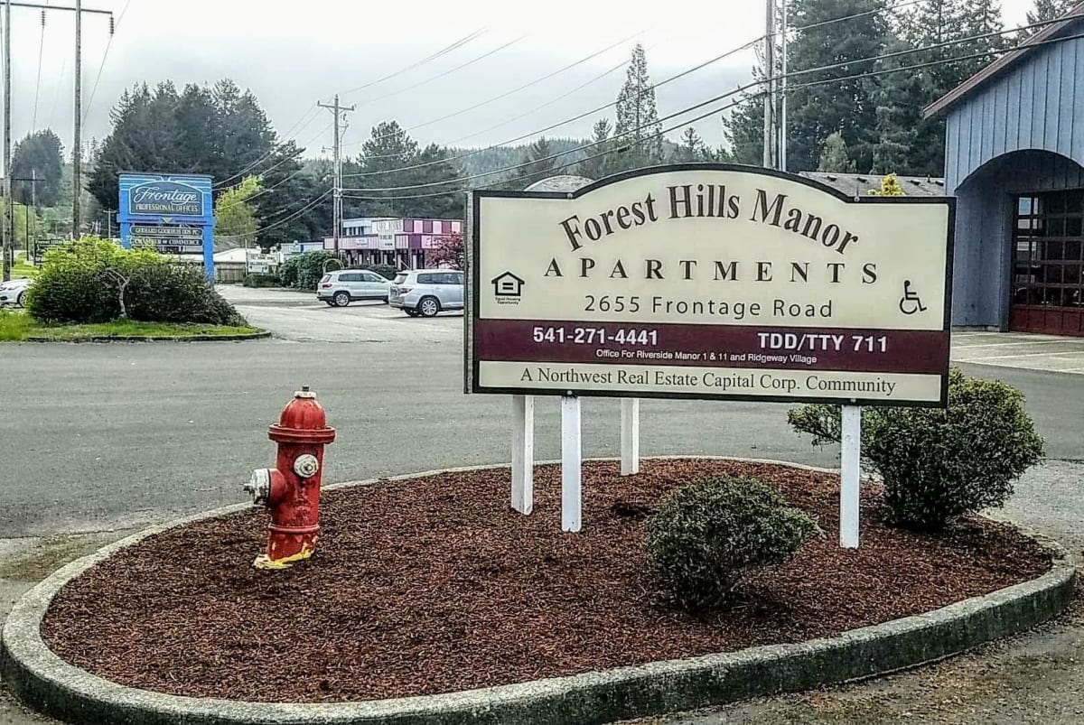 Photos of Forest Hills Manor in Reedsport, OR