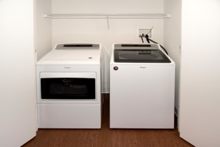 Laundry Room Laundry Room at Waterstone Place, Minnetonka, MN, 55305