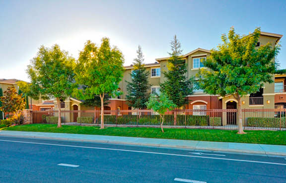 Exterior of building at Bristol Apartment Homes in Dixon CA