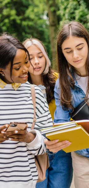 Students at Jackson Way Apartments, Texas