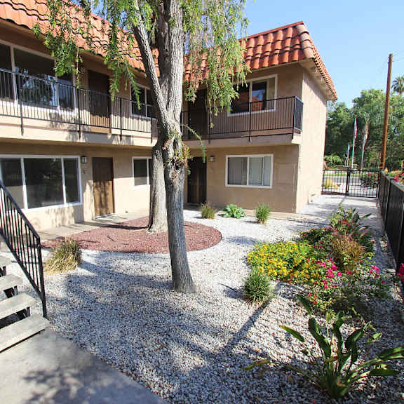 Exterior Entryway at Loma Linda Prospect Apartments, Loma Linda, California