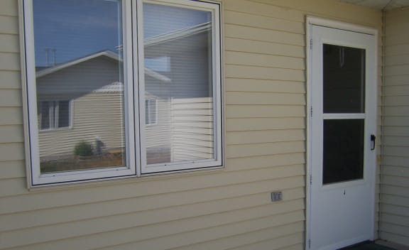 External entrance to apt