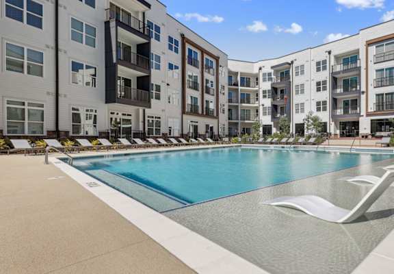 Large Shimmering Pool at Innsbrook Square, Glen Allen, VA, 23060