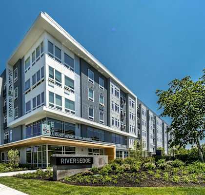 Exterior view of RE150 apartments in Medford, MA