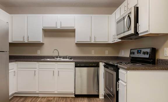 Ridgeland Oak 2x2 Kitchen
