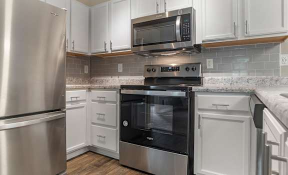 Retreat at Schillinger Oak 2x2 Kitchen
