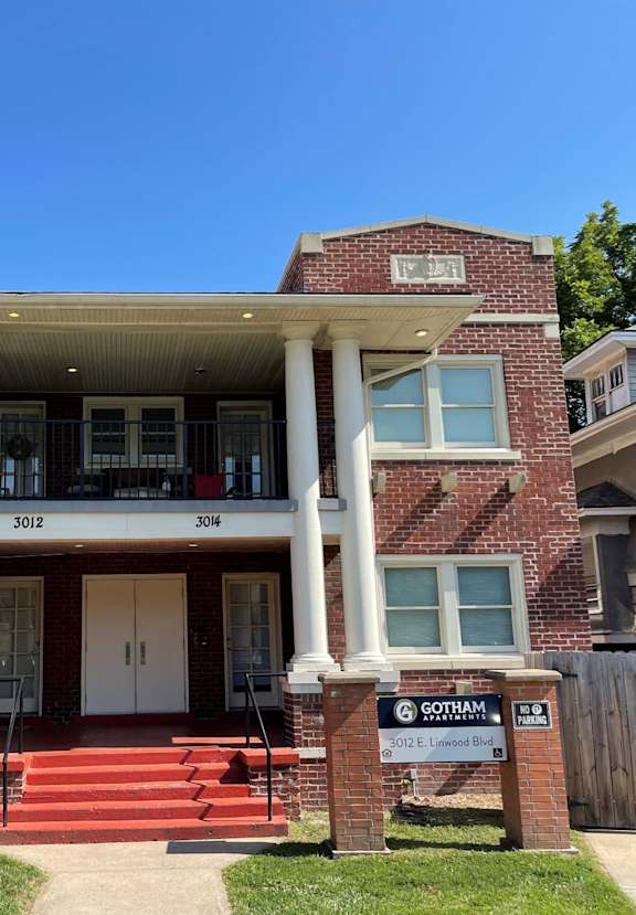 COMMUNITY AMENITIES
