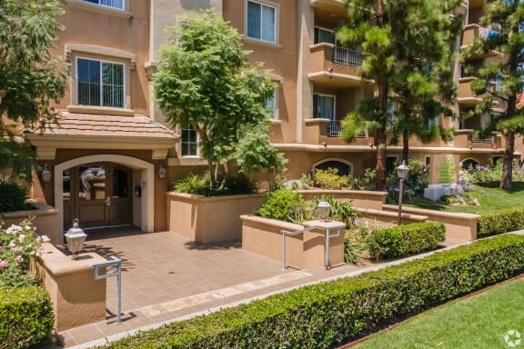 Front Entrance at 3623 Jasmine Avenue, Los Angeles, CA, 90034