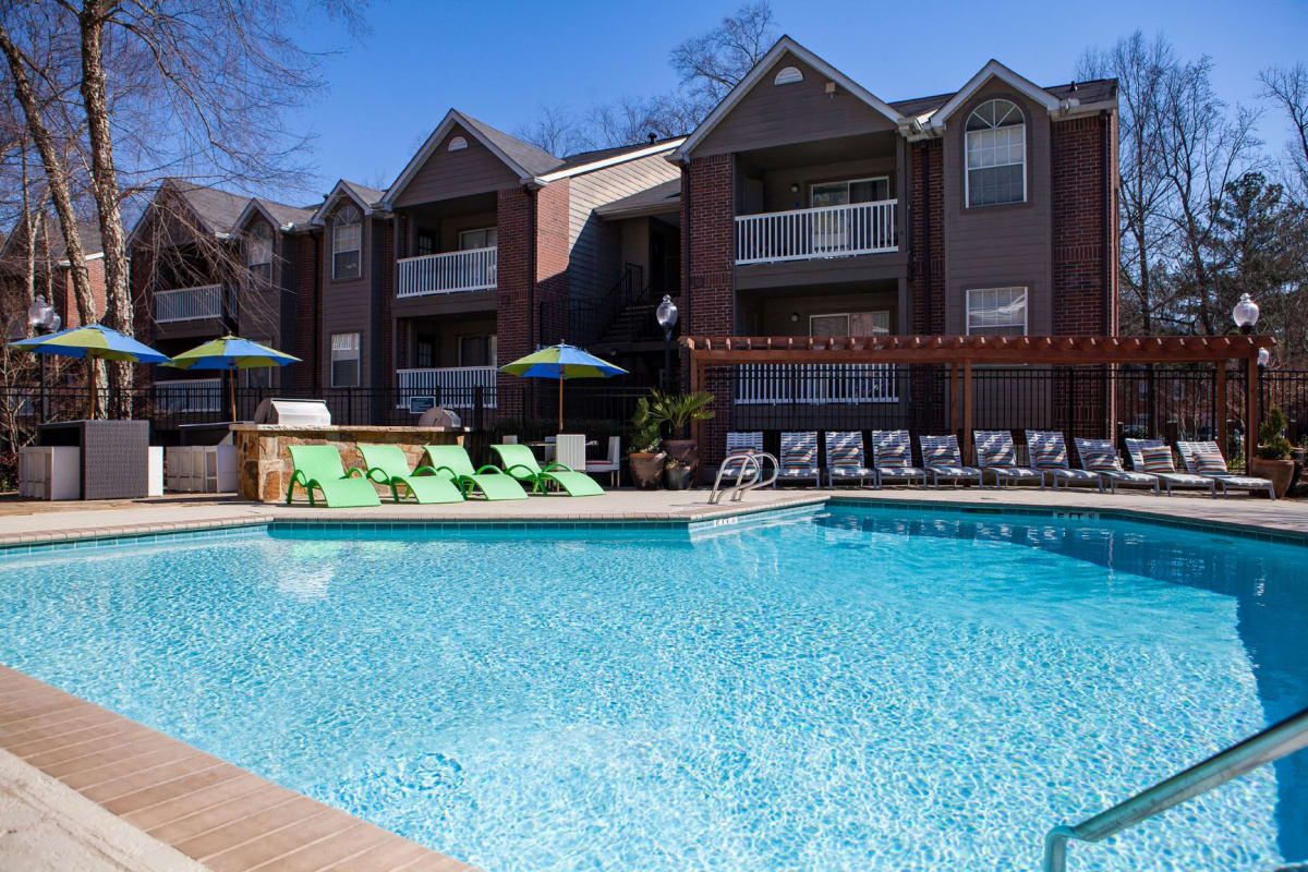 The Pointe at Lenox Park pool - Brookhaven, GA