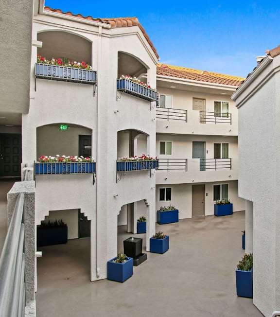 Apartment buildings with balconies at Alon Apartments, Los Angeles, CA, 90034