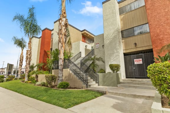 Canoga Park Apartments for rent Gate