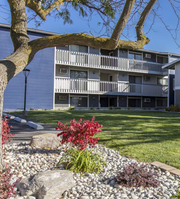 our apartments showcase a beautiful lawnat The Lakes Apartments, Moses Lake, WA 98837