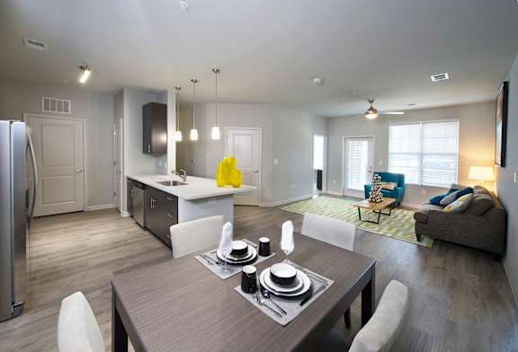 Main bedrooms with ceiling fan