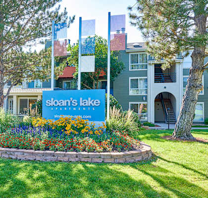 Sloan's Lake Monument Sign