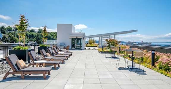 ION Queen Anne Apartments in Seattle, WA Rooftop Patio