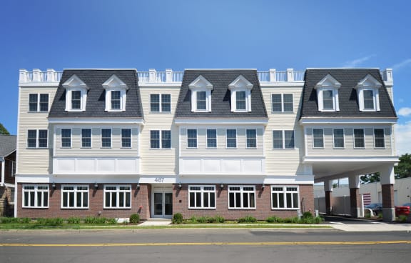the building where the hotel is located