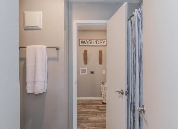 Washer/Dryer Connections