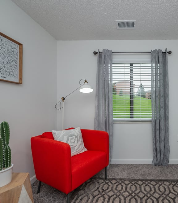 Living Room With Expansive Window at Fox Run, Dayton, OH, 45426