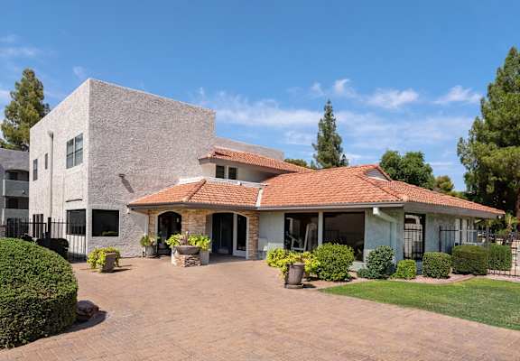 Leasing Office at Villa Toscana Apartments in Phoenix Arizona