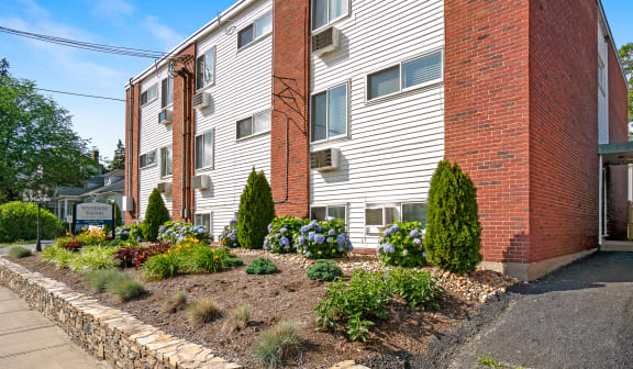 Taymil Waterman Square Apartment Homes Building Exterior