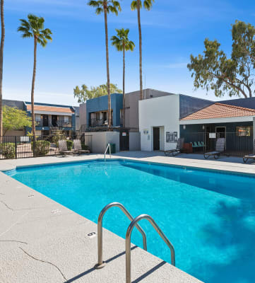 Swimming pool at Catalina Ridge apartments in Tucson, AZ