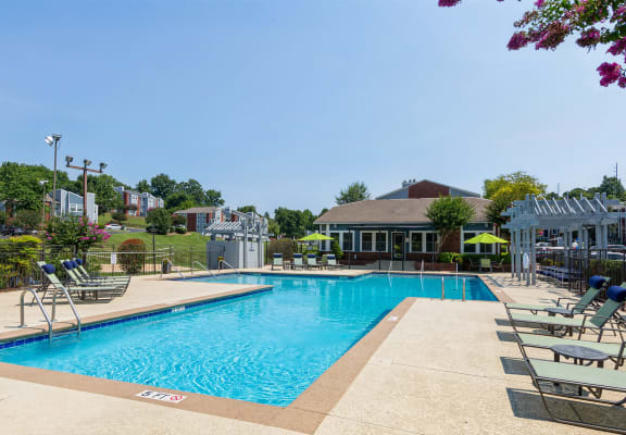 Community pool and sundeck at Abbington Heights in Antioch, TN