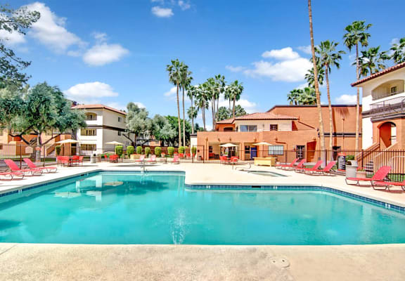 swimming pool at Country Club Verandas apartments in Mesa, AZ