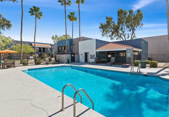 Swimming pool at Catalina Ridge Apartments