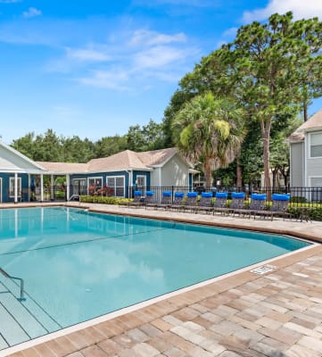  Pool and sundeck at Retreat At Crosstown Apartments in Riverview, Florida