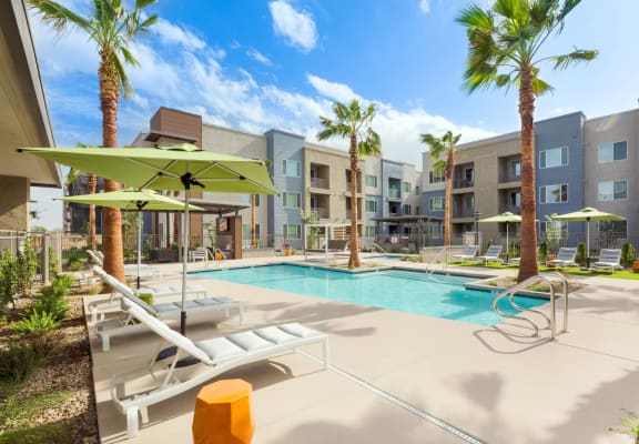 Pool & sundeck at Parc Roundtree Ranch apartments in Peoria, AZ