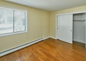 Thumbnail 19 of 25 - Taymil Yarmouth Pointe Bedroom