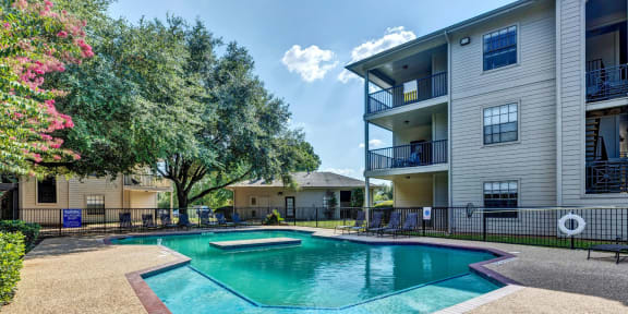 APARTMENT AMENITIES