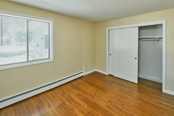 Taymil Yarmouth Pointe Bedroom
