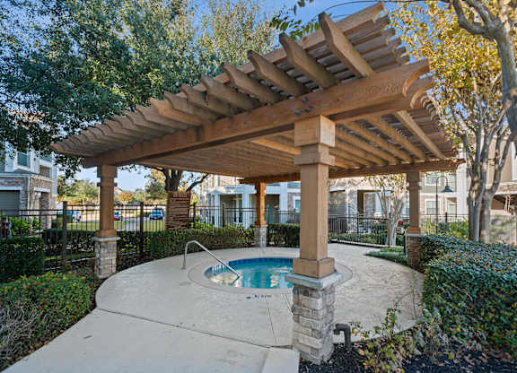 Pool Spa  at Lakeland Estates Apartments in Stafford TX