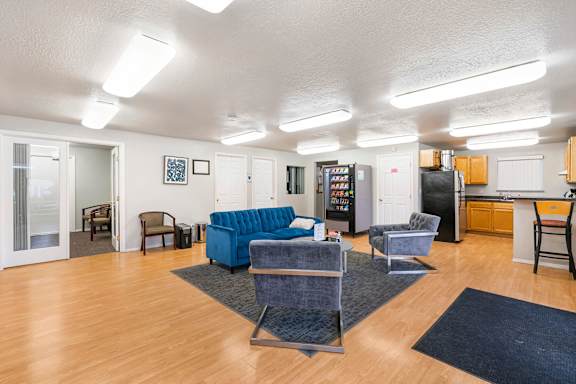 Social lounge at Arbor Park Apartment Homes in Mount Vernon VA