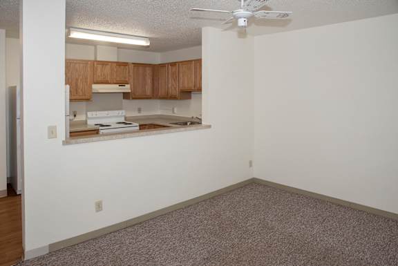 Raspberry Ridge Apartments Hopkins MN