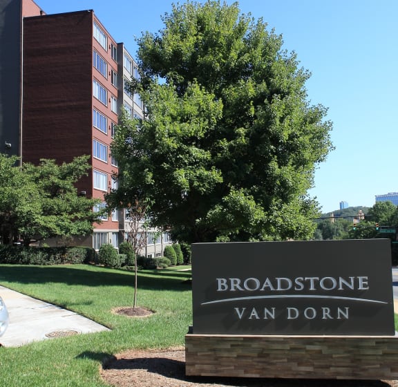 Broadstone Van Dorn Apartments in Alexandria, VA