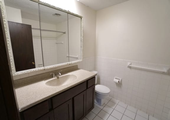 Edina Manor Apartments 2 bedroom, Edina, Minnesota