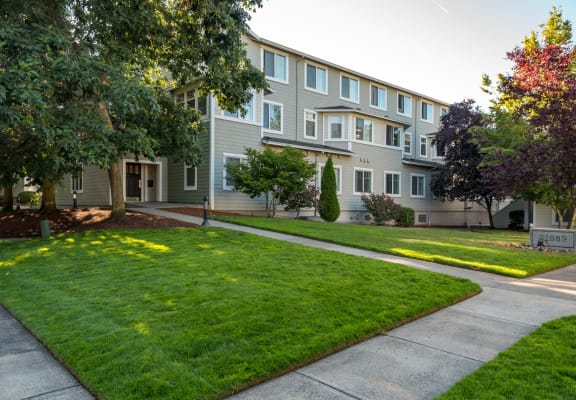 chinook way apartments in fairview or