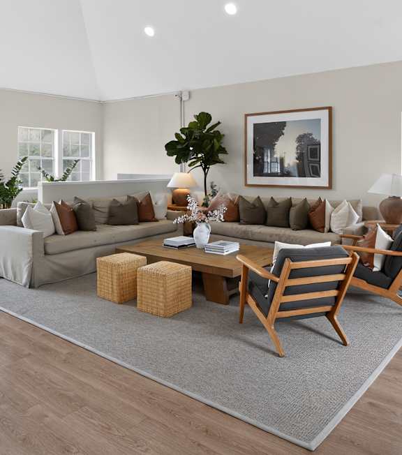 Social lounge at Landmark at Wynton Pointe Apartment Homes in Nashville TN