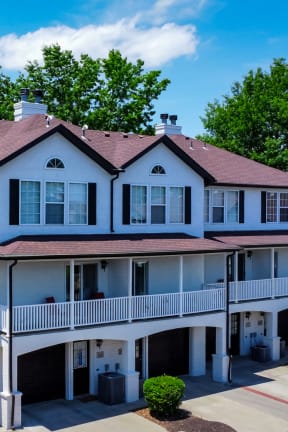 the building where the motel is located